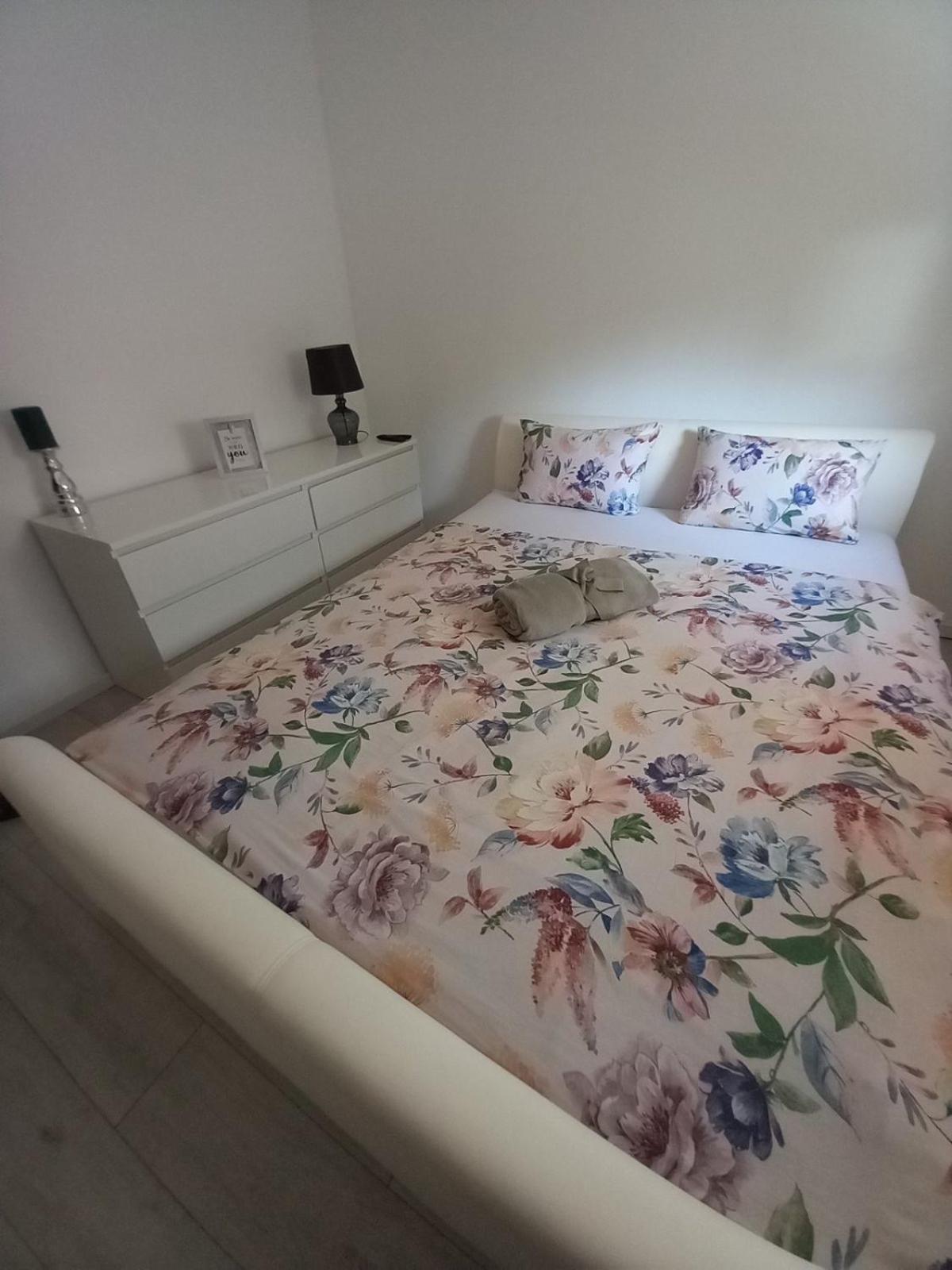 リエカDrenova Apartmanアパートメント エクステリア 写真